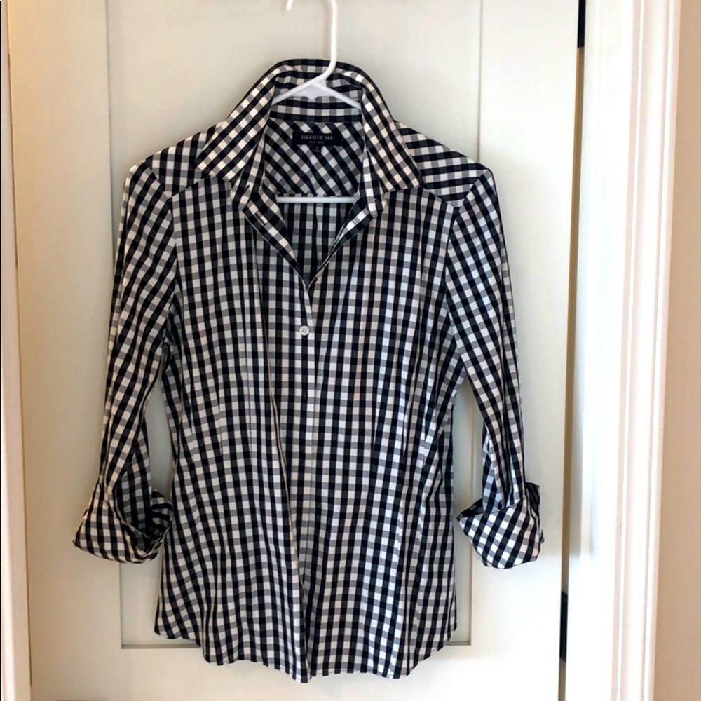 Ladies blouse black and white classic